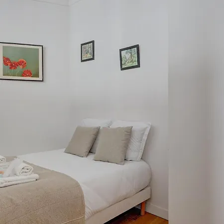 338 Montmartre - Superb In Paris